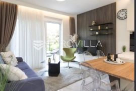 Opatija, Centar, moderno uređen dvosoban stan NKP 45 m2, Opatija, Kвартира