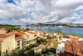 Trogir, Okrug Gornji, prekrasna vila s pogledom na more, Okrug, Дом