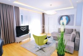 Opatija, Centar, moderno uređen trosoban stan NKP 85 m2, Opatija, Kвартира