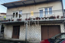 PRILIKA! Zamet, kvalitetna samostojeća kuća P+1, 140 m2, Rijeka, Casa