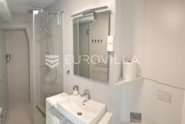 Istra, Rovinj, predivan stan NKP 49,02m2 u starom gradu na 150 metara od mora, Rovinj, Wohnung