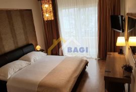 HOTEL novoopremljen 50m od mora s 8 soba, Pag, Σπίτι