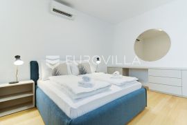 Opatija, Volosko, luksuzan dvosoban stan u prvom redu do mora NKP 68.19 m2, Opatija, Daire