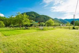 GORSKI KOTAR, BROD NA KUPI - Građevinsko zemljište sa voćnjakom uz rijeku, Delnice, Tierra