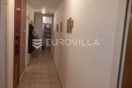 Pula, dvosoban stan - Vidikovac 70 m2, Pula, Wohnung