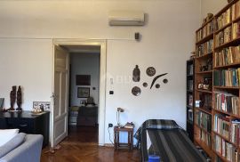 RIJEKA, CENTAR, gospodski stan strogom centru grada, Rijeka, Appartement