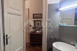 RIJEKA, CENTAR, gospodski stan strogom centru grada, Rijeka, Appartement