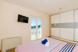 Atraktivan stan cca 84 m2 | 2 spavaće sobe | Pogled more | 2 garažna parkirna mjesta | Dubrovnik, Montovjerna, Dubrovnik, Flat