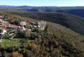 Labin, okolica, kuća za adaptaciju na lijepoj lokaciji, Labin, Maison