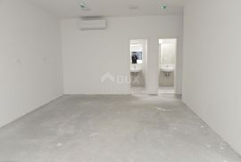 OPATIJA, MATULJI- poslovni prostor 200m2 s pogledom na more za najam, Matulji, Propriedade comercial