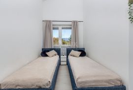 OTOK KRK, ČIŽIĆI - Apartman s pogledom na more, Dobrinj, Flat