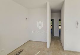 Poreč, okolica! Moderan stan sa krovnom terasom i pogledom na more!, Poreč, Appartment