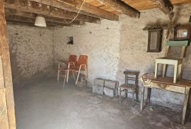 PRODAJA, KUĆA, ZA ADAPTACIJU, ŽMINJ, 1880 m2, Žminj, Haus