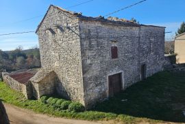 PRODAJA, KUĆA, ZA ADAPTACIJU, ŽMINJ, 1880 m2, Žminj, Haus