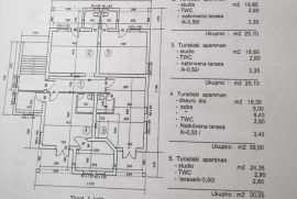 KUĆA S APARTMANIMA, PRODAJA, MEDULIN, 596 m2, Medulin, Дом