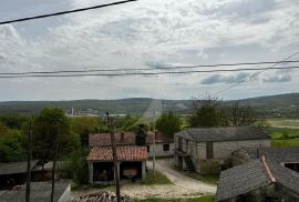 PRODAJA, KUĆA, PODPIĆAN, 150 m2, Pićan, Maison