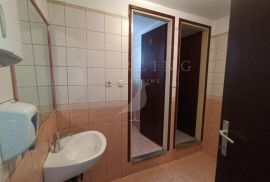 PRODAJA, STAN SA POSLOVNIM PROSTOROM, PULA, CENTAR, 135 M2, Pula, Appartement