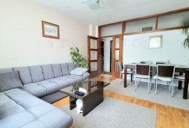 STAN, PRODAJA, ZAGREB, GORNJE VRAPČE, 95 m2, 4-soban, Zagreb, Apartamento