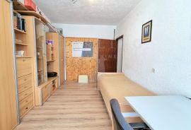 STAN, PRODAJA, ZAGREB, GORNJE VRAPČE, 95 m2, 4-soban, Zagreb, Apartamento