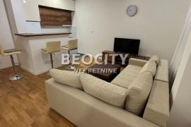 Novi Sad, Petrovaradin, Preradovićeva, 1.5, 40m2, Novi Sad - grad, Wohnung