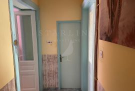 PRODAJA, STAN, PULA, 61 M2 + 20 M2, Pula, Stan