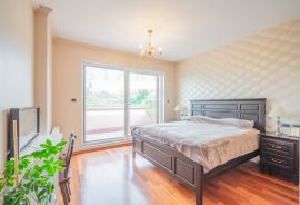 STAN, PENTHOUSE, PRODAJA, ZAGREB, VRHOVEC 130 m2, 4-soban, Zagreb, Διαμέρισμα