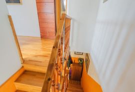 2 STANA, PRODAJA, ZAGREB, VRAPČE, 91 m2, 5-soban, Zagreb, Appartamento