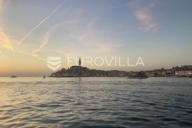 Istra, Rovinj, najam dvosobnog stan u prizemlju zgrade s dvije spavaće sobe i terasom i vrtom, Rovinj, Daire