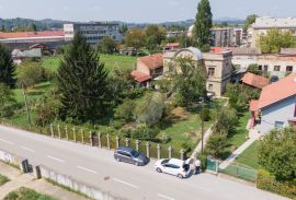 STAN, PRODAJA, KARLOVAC, 128 m2, 4-soban + 635 m2 vrta, Karlovac, Appartamento