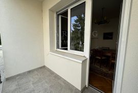 POSLOVNI PROSTOR, ZAKUP, ŠALATA, 136 m2, 5-sobni + 16 m2 GARSONIJERA, Zagreb, Stan