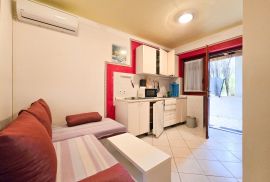 Stan + 2 Apartmana s vrtom  300m od mora, Poreč, Poreč, Daire