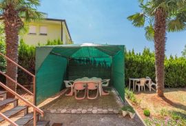 Stan + 2 Apartmana s vrtom  300m od mora, Poreč, Poreč, Daire