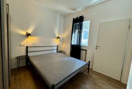 STAN, PRODAJA, ZAGREB, MAKSIMIR, KVATERNIKOV TRG, 33 m2, 2-soban, Zagreb, Wohnung