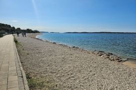 Luksuzan stan u Peroju blizu plaže s otvorenim pogledom na more i na Nacionalni park prirode Brijuni, Vodnjan, Kвартира