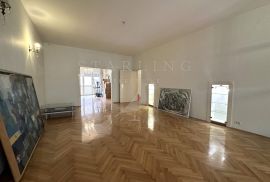 STAN, PRODAJA, ZAGREB, DONJI GRAD, 187 m2, 5-sobni, Zagreb, Apartamento