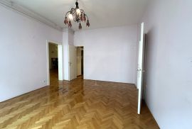 STAN, PRODAJA, ZAGREB, DONJI GRAD, 187 m2, 5-sobni, Zagreb, Apartamento