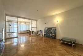 STAN, PRODAJA, ZAGREB, DONJI GRAD, 187 m2, 5-sobni, Zagreb, Apartamento