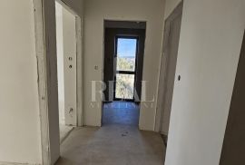 ECO Kostrena ,stan dvoetažan površine 198 m2,4S+db,balkon,terasa,garaža, Kostrena, Appartment