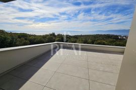 ECO Kostrena ,stan dvoetažan površine 197 m2,4S+db,balkon,terasa,garaža, Kostrena, Flat