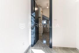 Požega, CENTAR, atraktivan trosoban stan 77 m2, Požega, Appartement