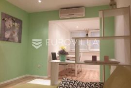 Zagreb, Palmotićeva, lijep dvosoban stan u centru grada, NKP 60 m2, Zagreb, Appartamento