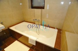 Pavlovac - za najam za 10 osoba, Opatija, Appartment