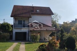 Rušanj, Avalska, 203m2, uknjižena, plus 120m2 pomoćni objekat ID#1460, Čukarica, House