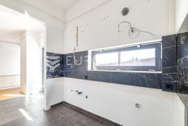 Eksluzivno, Remete, Gospočak, četverosoban penthouse  s ostavom i 2 PM NKP 135 m2, Zagreb, Appartamento