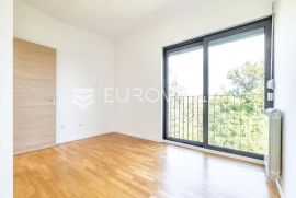 Eksluzivno, Remete, Gospočak, četverosoban penthouse  s ostavom i 2 PM NKP 135 m2, Zagreb, Appartamento