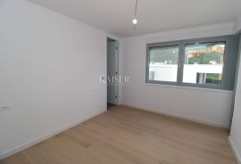 Opatija, novogradnja stan na I katu 2S+DB i pogledom na more, Opatija, Apartamento