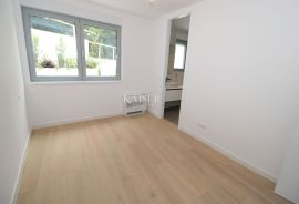 Opatija, novogradnja stan na I katu 2S+DB i pogledom na more, Opatija, Apartamento