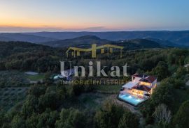 Villa na top lokaciji s panoramskim pogledom na more, Motovun, Дом