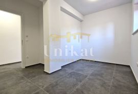 Stan s tri spavaće sobe na prizemlju, 1 km od mora, Poreč, Appartement