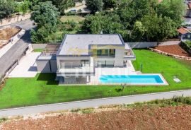 Prekrasna nova vila s bazenom i saunom, 303 m2 - ključ u ruke, Poreč, Haus